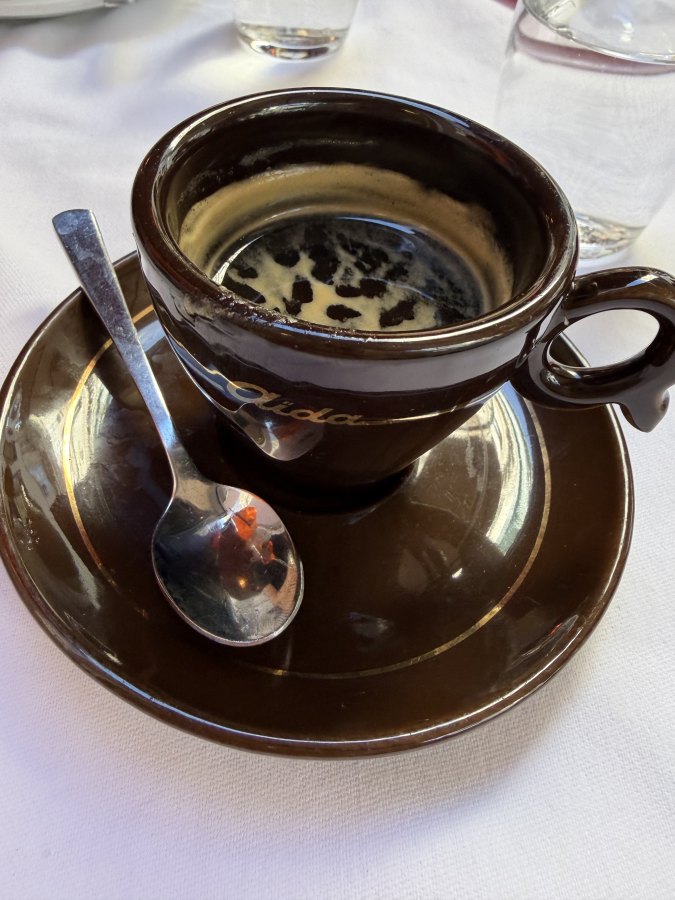 Espresso bei Aida