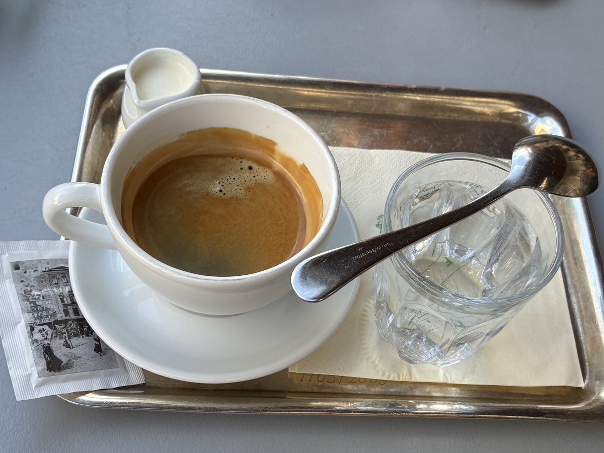 Verlängerter bei Café Tomaselli